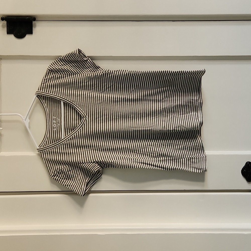 Loft Vintage Soft v-neck shirt